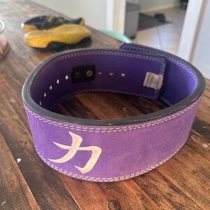Strength Shop Powerlifting Lever Belt